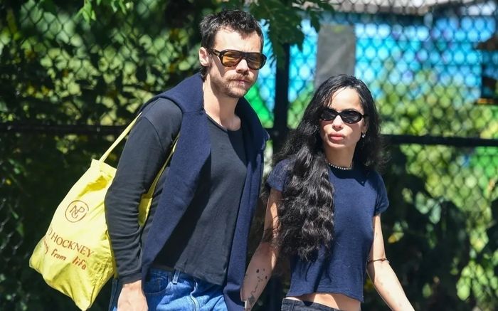 Zoë Kravitz và Harry Styles đang cân nhắc tổ chức đám cưới vào mùa đông
