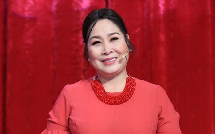 Mừng cho NSND Hồng Vân vì đã lựa chọn đi thêm bước nữa