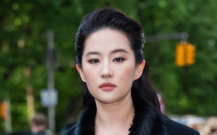 Lo lắng cho tình trạng hiện tại của Lưu Diệc Phi