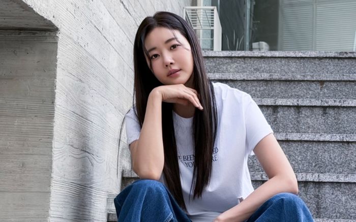 Kim Sa Rang khoe vẻ đẹp trẻ trung gây sốt cõi mạng