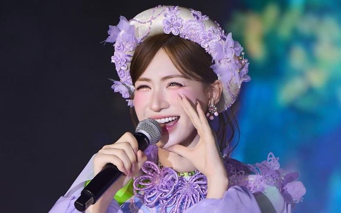 Hòa Minzy phản ứng khi khán giả lớn tuổi không biết cô là ai