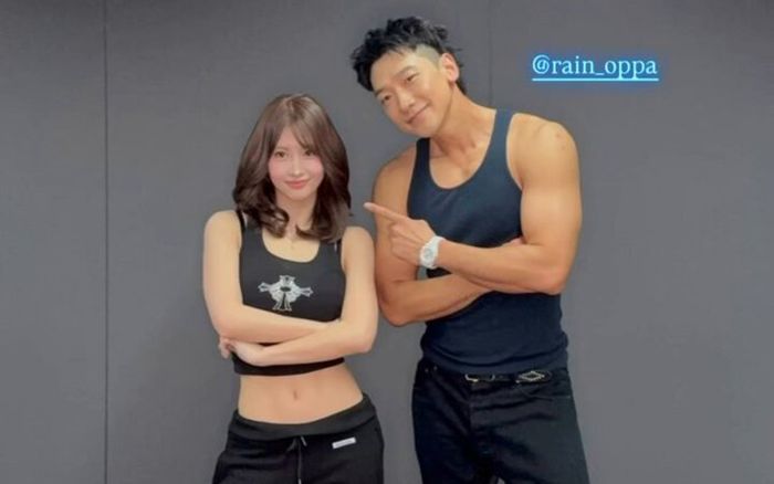 Khoảnh khắc Momo (TWICE) chụp ảnh cùng Bi Rain gây 'dậy sóng'