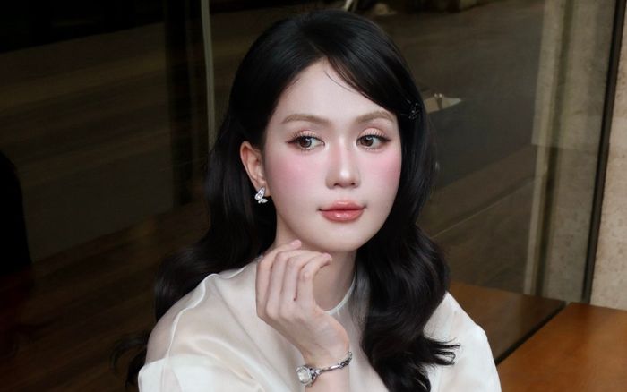 Ngọc Trinh khó 'cứu' trước con số 12 tỷ