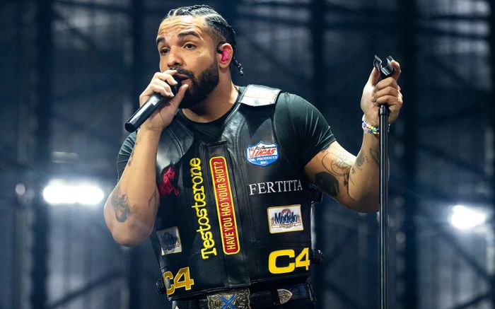 Drake vừa tạo nên kỳ tích mà ngay cả Michael Jackson cũng chưa từng có