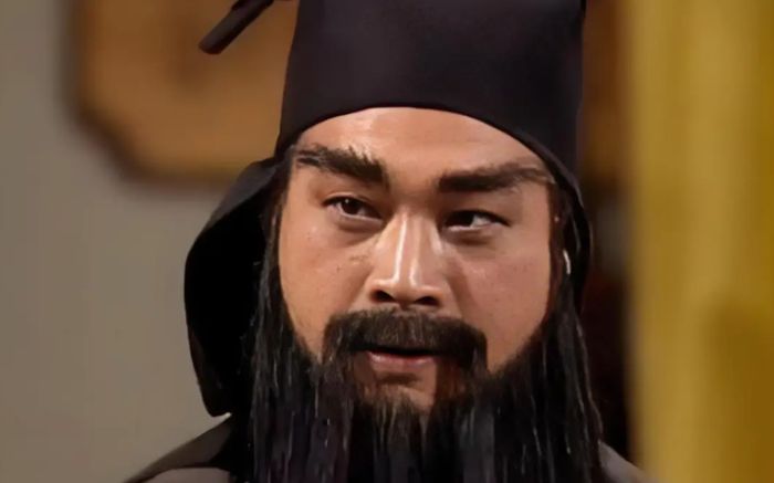 Nhân vật có võ công kỳ lạ truyện Kim Dung: bất tài trong Thần Điêu, sang Ỷ Thiên lại là cao thủ