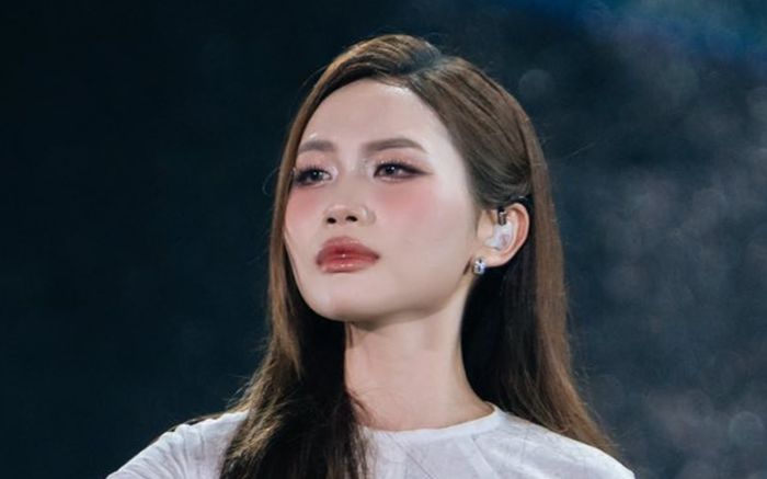 Phương Mỹ Chi bất ngờ được 'réo tên' sau số tiền 242 tỷ