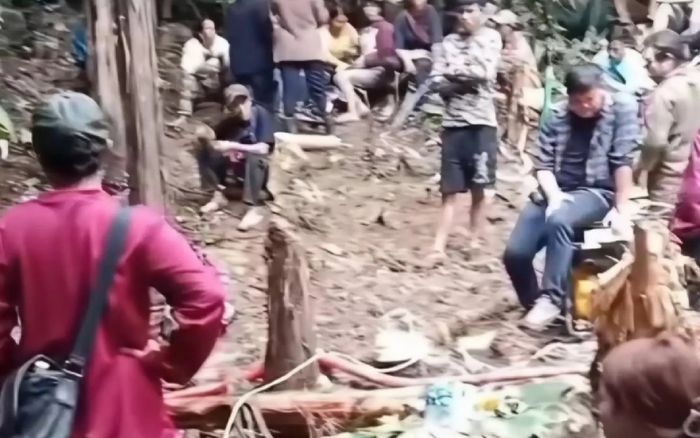 Lào: Vào hang động tìm vàng, 7 người mất liên lạc do lũ quét