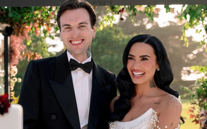Chuyện tình từ phòng thu đến lễ đường của Demi Lovato và Jordan Lutes