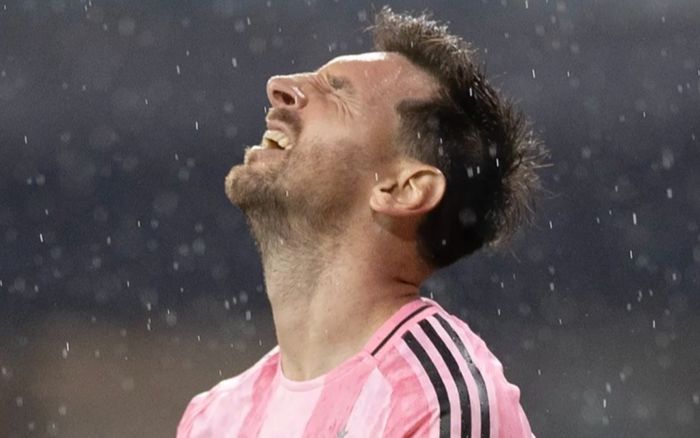 Lionel Messi khiến Argentina lo sốt vó trước World Cup 2026