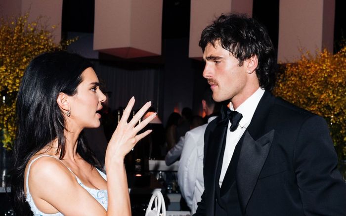 Nam diễn viên Jacob Elordi và siêu mẫu Kendall Jenner bị bắt gặp cùng nhau tận hưởng bữa tối lãng mạn