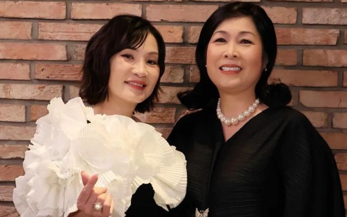 Hồng Đào dành lời đặc biệt cho NSND Hồng Vân