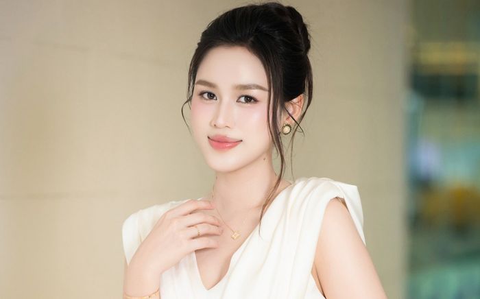 Đỗ Thị Hà gặp lại á hậu đình đám nay đã làm 'dâu hào môn'