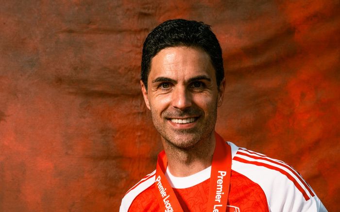 Mikel Arteta bị đồng nghiệp ngó lơ ở giải thưởng lớn dù vô địch Ngoại hạng Anh