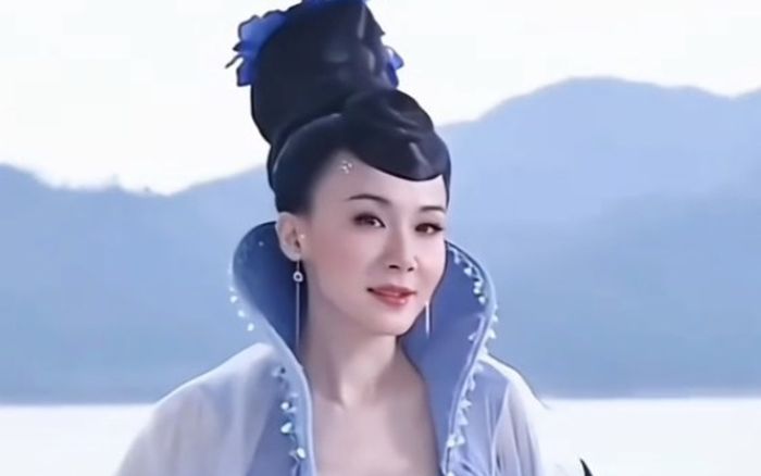 Mỹ nhân sở hữu võ công mạnh nhất vũ trụ kiếm hiệp