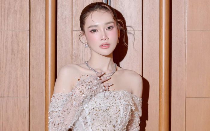 Nhã Phương đưa ra thông báo khẩn