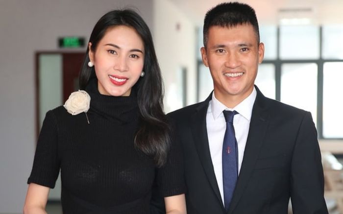 Du lịch kiểu người dân quê Công Vinh: Đi chậm, ăn chắc, thích nơi bình dị hơn check-in sang chảnh