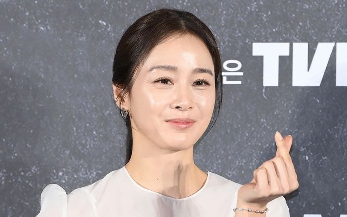 Nữ diễn viên Kim Tae Hee tiết lộ chuyện chăm sóc gia đình nhỏ, nghe xong ai cũng ngưỡng mộ