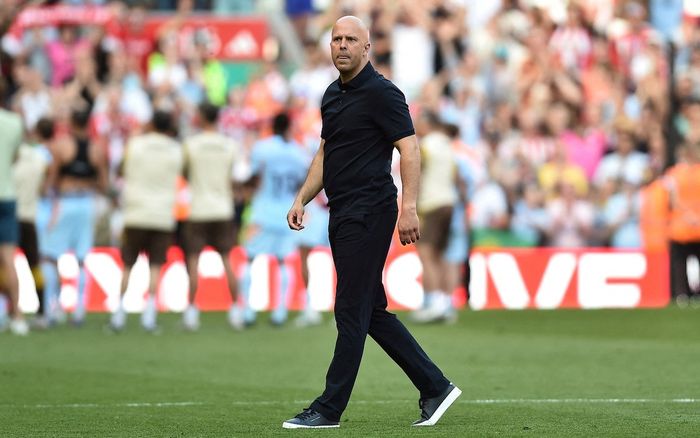 Liverpool sa thải HLV Arne Slot sau mùa giải thất vọng