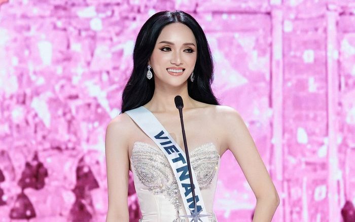 Hương Giang bị 5 người đẹp Philippines 'bao vây' ở Hoa hậu Hòa bình