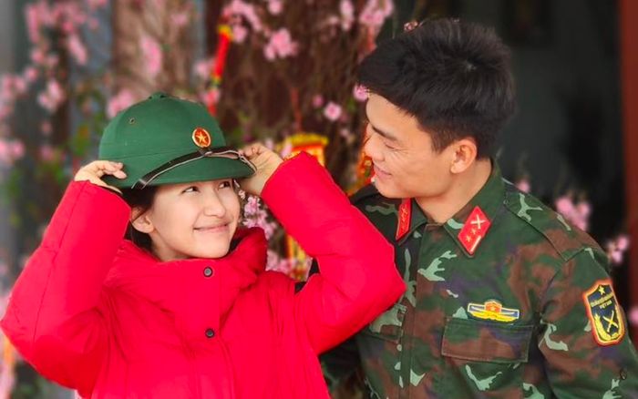 'Tan chảy' với lời động viên của chồng sắp cưới dành cho Hòa Minzy