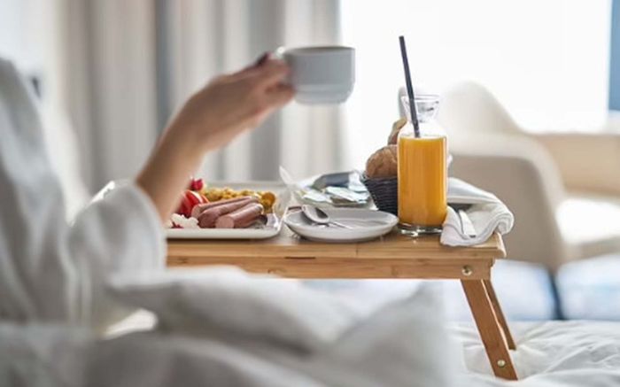 7 thói quen sau bữa tối nhiều người Việt mắc phải, cái số 3 gây hại mà ít ai để ý