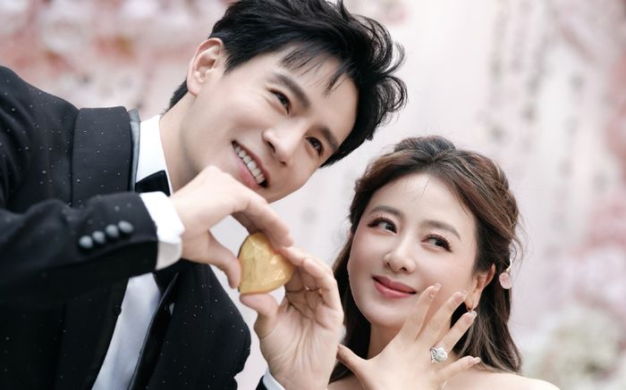 Tiểu Lý Lâm trở lại đóng phim sau hơn một thập kỷ, hậu trường hôn nhân bền chặt với Kinh Siêu gây chú ý