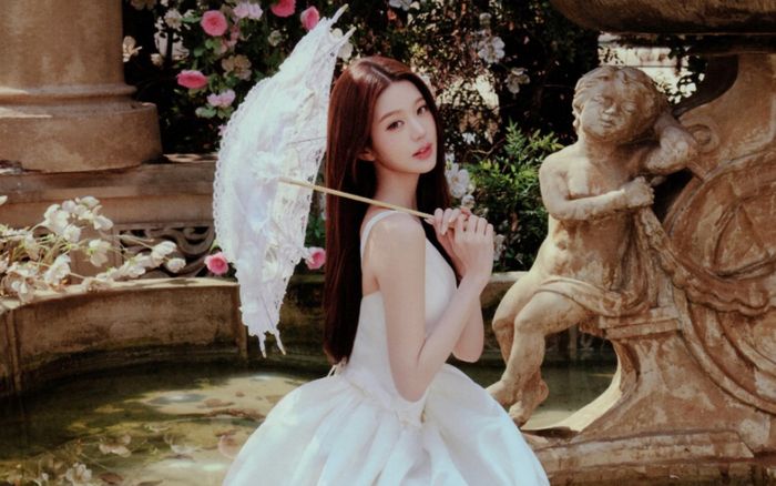 Loạt ảnh gây xao xuyến của Jang Won Young (IVE)
