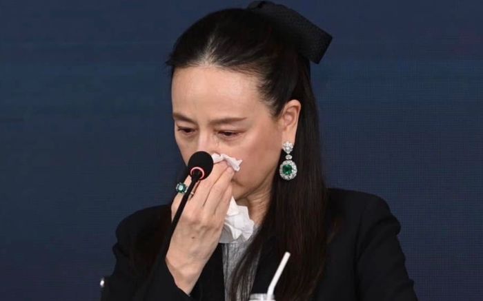 Kết thúc sớm với Madam Pang