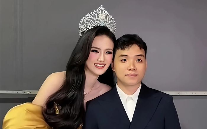 Hoa hậu Ý Nhi đăng ảnh ở Úc, lộ chi tiết liên quan đám cưới
