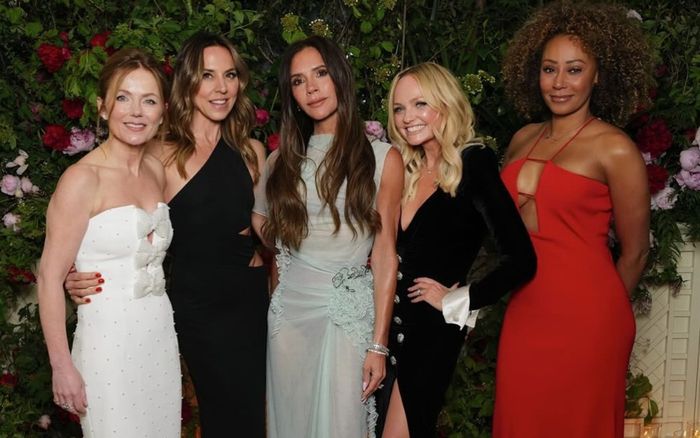 Mel C tuyên bố chưa từ bỏ hy vọng về Spice Girls