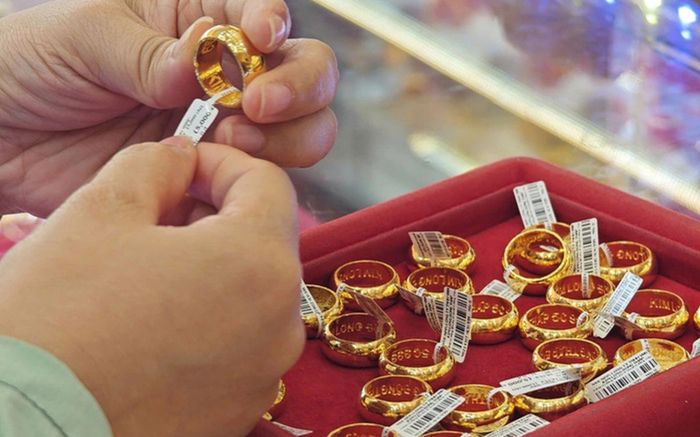 Giá vàng hôm nay (1/6): Vàng nhẫn đang biến động như thế nào?