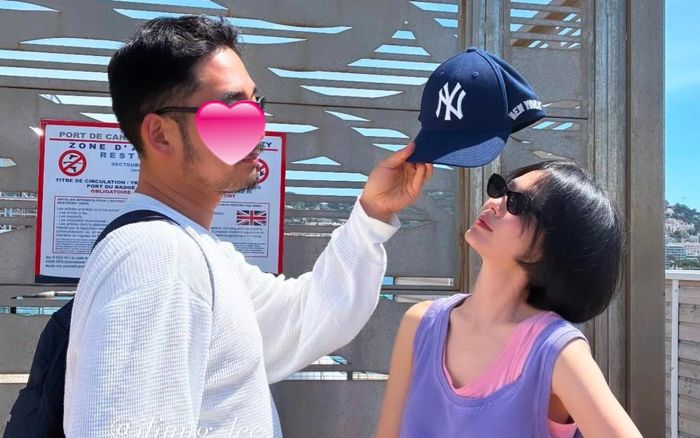 Danh tính chàng trai đi du lịch cùng Song Hye Kyo