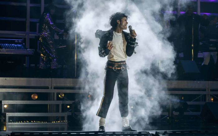 Michael trở thành phim tiểu sử âm nhạc có doanh thu cao nhất mọi thời đại