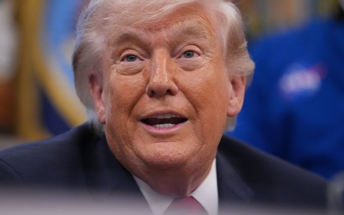 Giới giải trí Mỹ đang quay lưng với ông Trump?