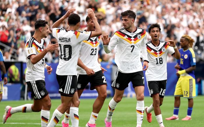 Leroy Sané dứt điểm quá tệ nhưng ca ngợi hàng công tuyển Đức