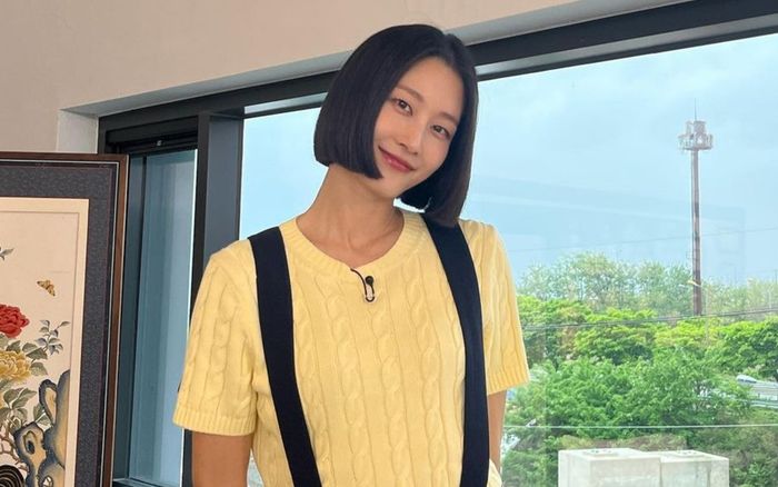 Người mẫu Lee Hyun Yi tiết lộ tăng 3kg sau kỳ nghỉ, dân mạng ngỡ ngàng vì vóc dáng
