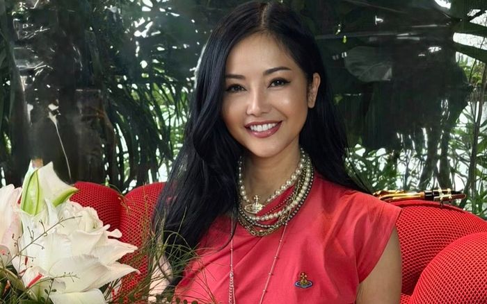 Diva Hồng Nhung tiết lộ kỷ niệm thời thơ ấu