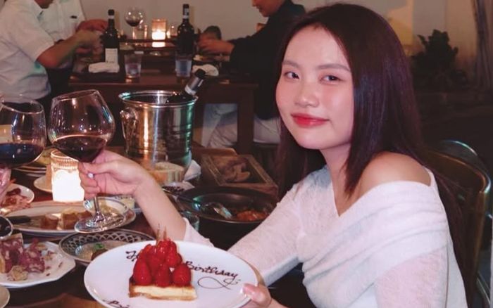 Phương Mỹ Chi công khai khoảnh khắc bên người đặc biệt: 'Nay ảnh sấn tới quá'