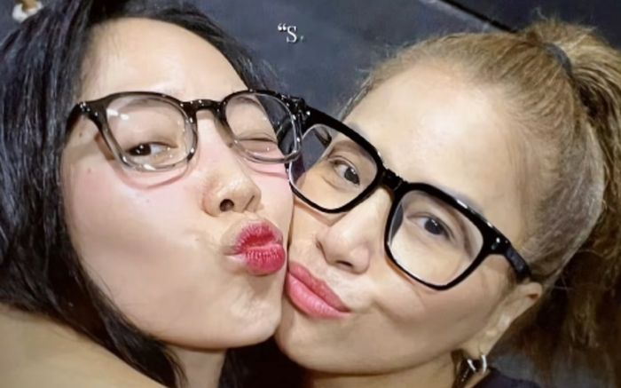 Nữ ca sĩ công khai tình cảm với Tóc Tiên