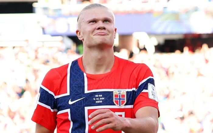 Mbappe gọi, Haaland trả lời
