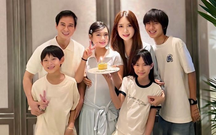 Vợ chồng Lý Hải mừng sinh nhật con gái 13 tuổi