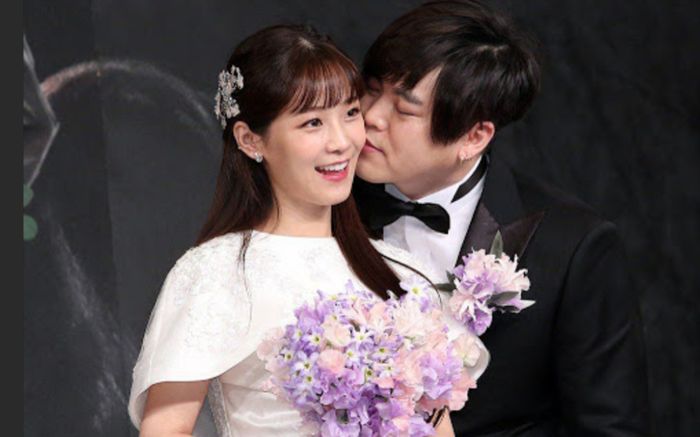 Moon Hee Jun từng không cho vợ bế con sau sinh gây xôn xao dư luận