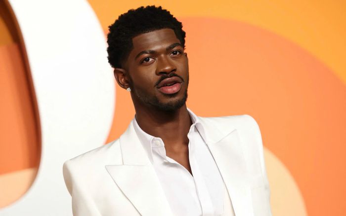 Lil Nas X tái xuất sau biến cố sức khỏe tâm thần