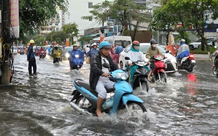 Mưa lớn tiếp diễn ở nhiều khu vực, cảnh báo lũ quét và sạt lở đất trong ngày 18/6