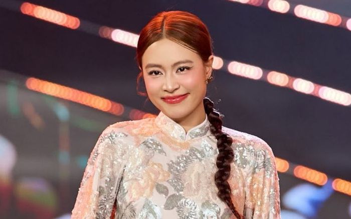 9 bức ảnh của Hoàng Thùy Linh khiến dân tình 'dậy sóng'