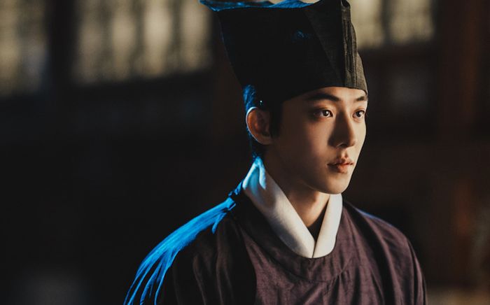 Nam Joo Hyuk hóa thân thành thợ săn quỷ trong phim mới của Netflix