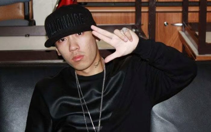 Dok2 gây chú ý khi nhắc đến Lee Hi: 'Tôi cố tình tránh thân thiết hơn mức cần thiết'