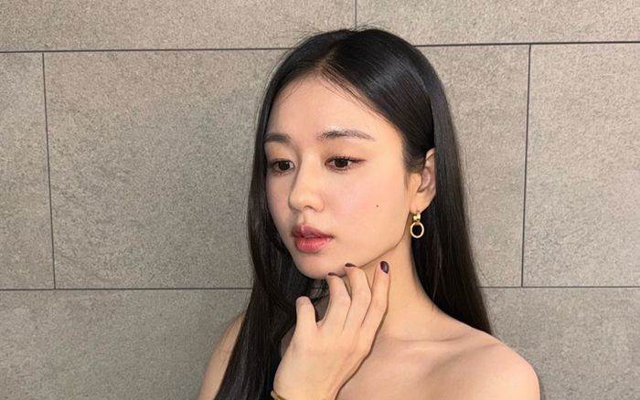 Ahn Eun Jin tiết lộ bữa ăn đơn giản giữa lúc gây chú ý vì giảm 10kg