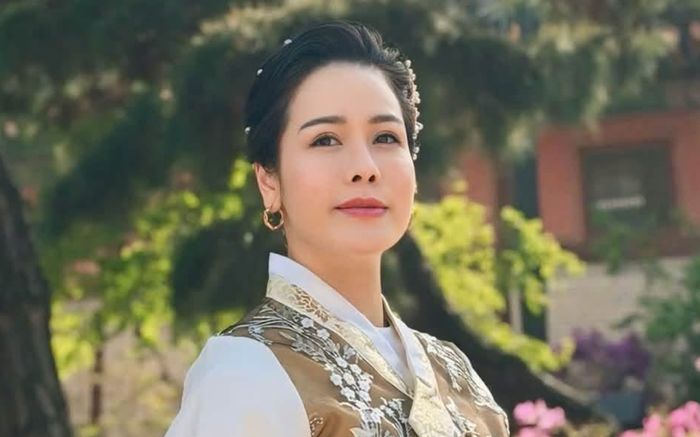 Nhật Kim Anh đi thêm bước nữa