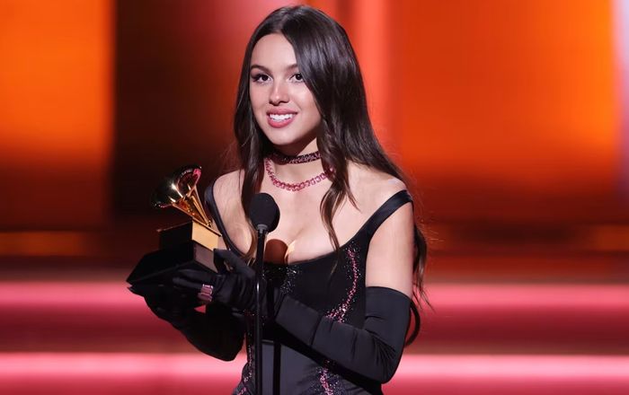 Olivia Rodrigo lập kỷ lục mới tại Anh, được đặt cạnh Britney Spears
